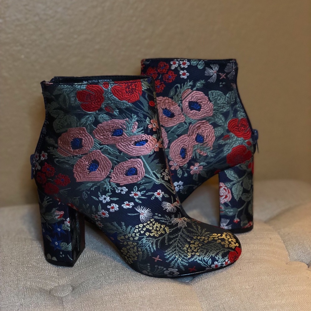 Floral boots